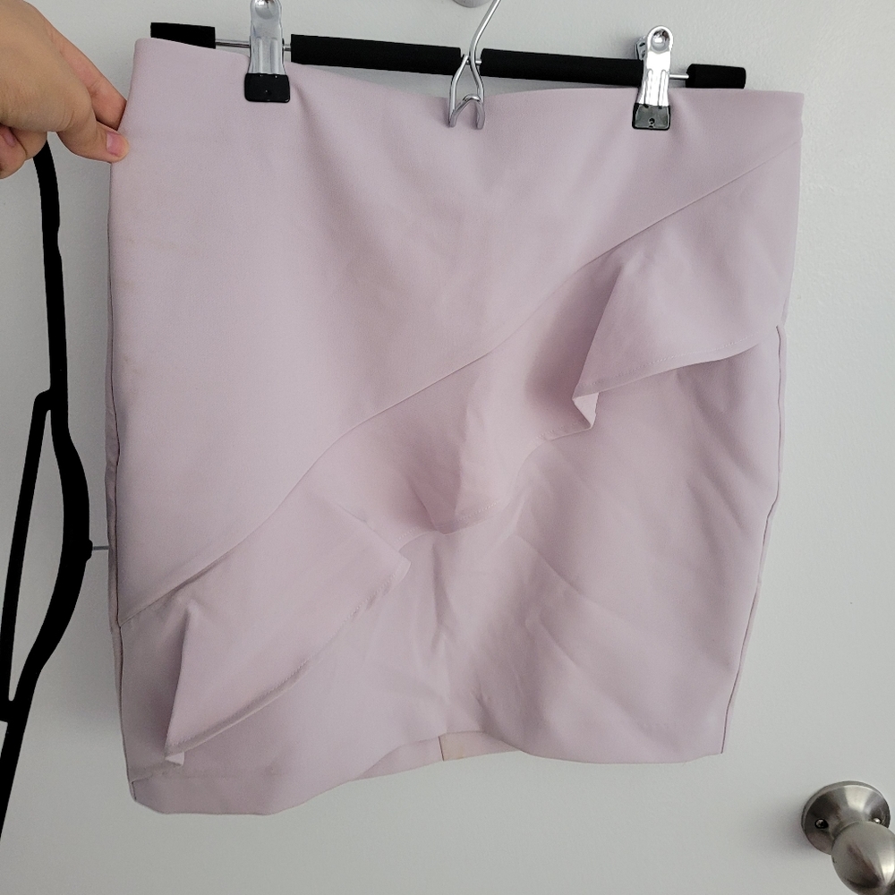 Ruffle Pencil Skirt (Dynamite)